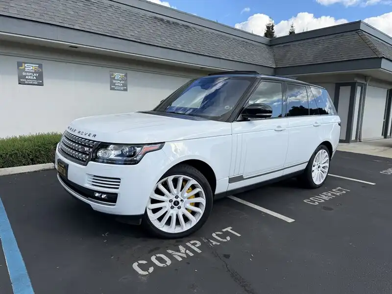 2016 Land Rover Range Rover V8 Supercharged Limited Edition's photo