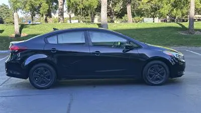 2018 Kia Forte LX photo 4