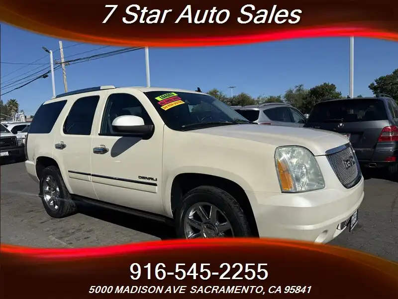 2009 GMC Yukon Denali - AWD's photo
