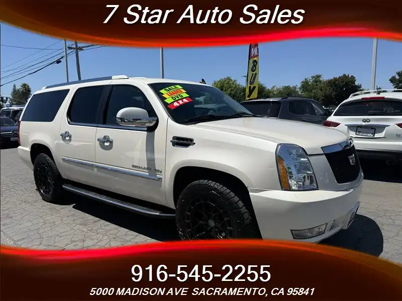 2013 Cadillac Escalade ESV AWD Luxury's photo