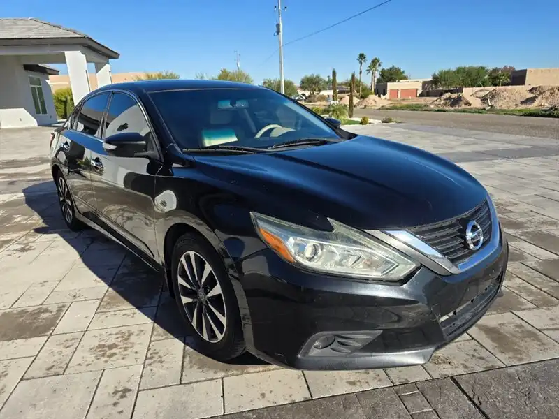 2016 Nissan Altima 2.5 SV's photo