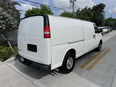 2020 Chevrolet Express 3500 Extended Work Van photo 5