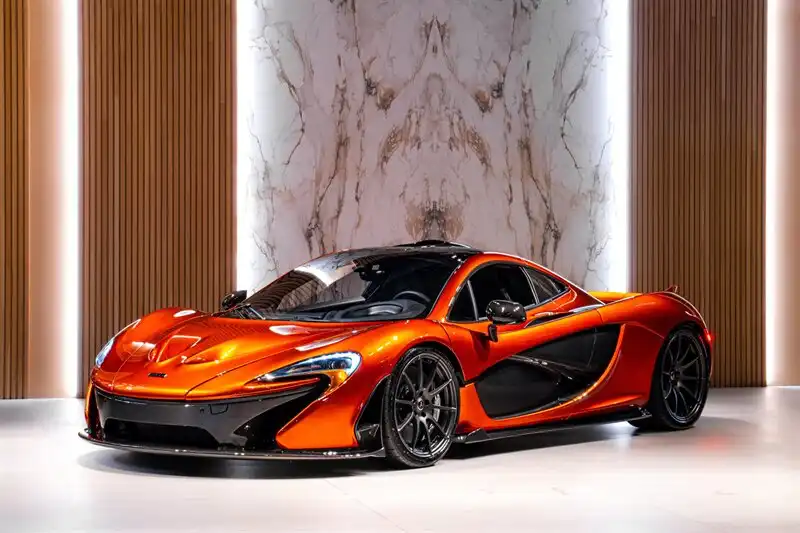 2014 McLaren P1 Base's photo