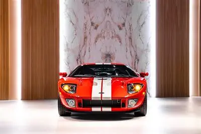 2005 Ford GT Base photo 2