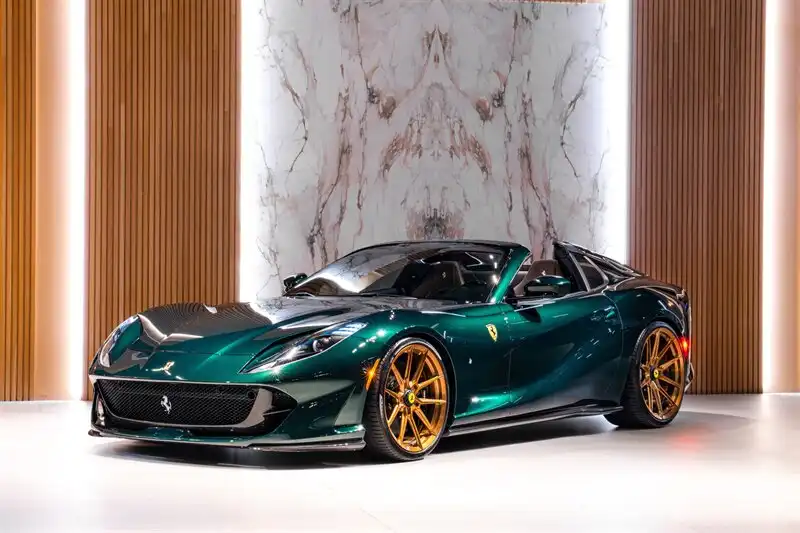 2023 Ferrari 812 Base's photo