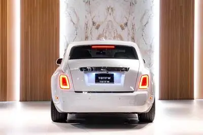 2024 Rolls-Royce Phantom Base photo 3