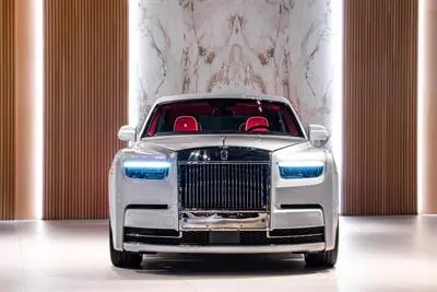 2024 Rolls-Royce Phantom Base photo 4