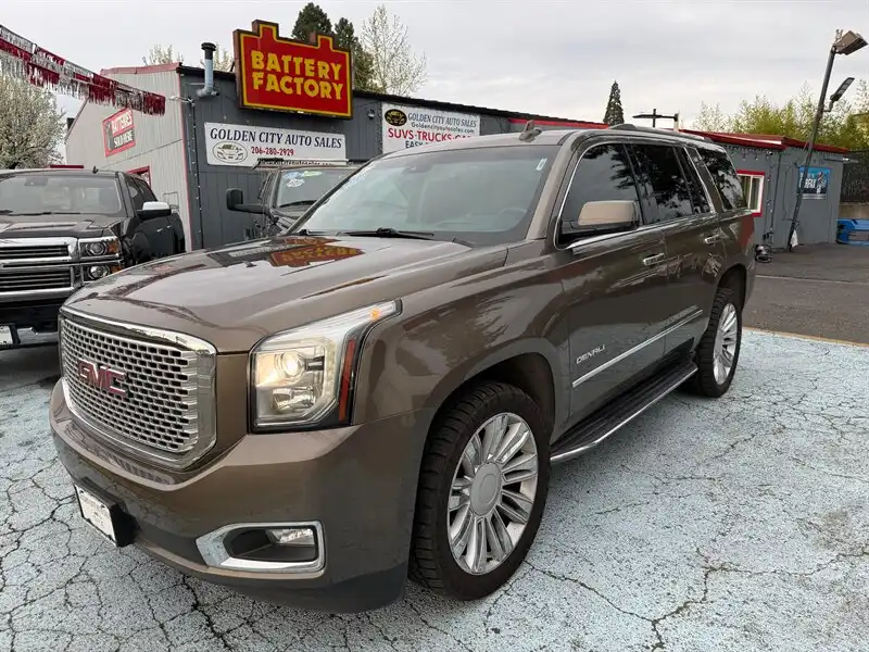 2016 GMC Yukon 4WD Denali's photo