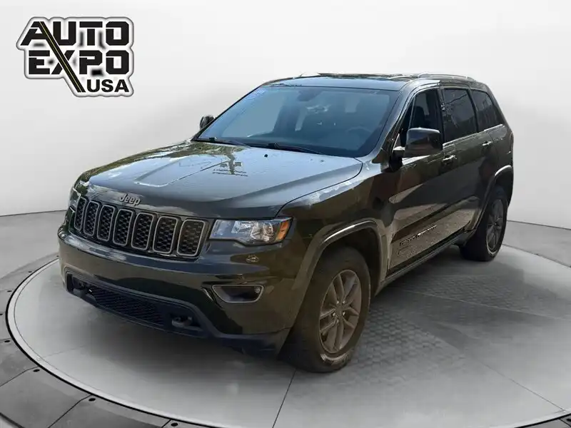 2016 Jeep Grand Cherokee Laredo 75th Anniversary Edition 4WD's photo