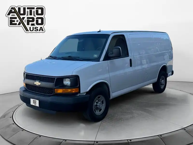 2015 Chevrolet Express 2500 Work Van HD's photo