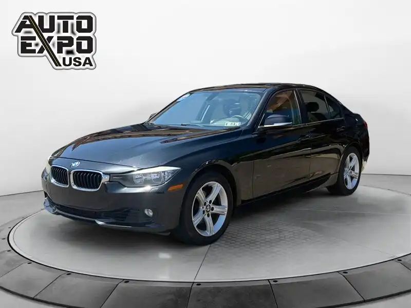 2014 BMW 3 Series 328i xDrive Sedan's photo