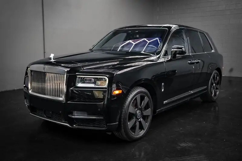 2020 Rolls-Royce Cullinan Base's photo