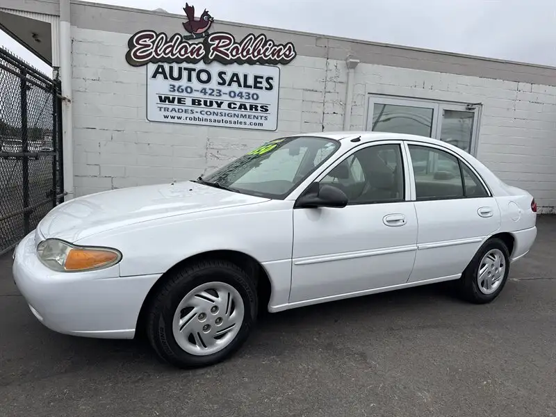 2002 Ford Escort's photo