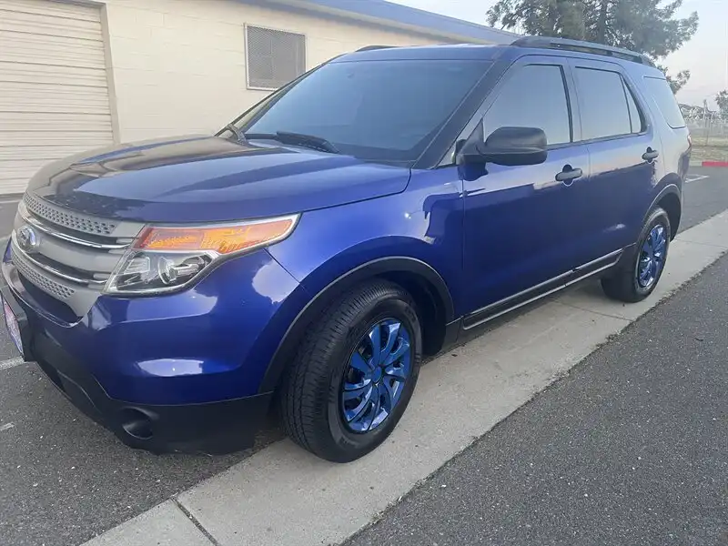 2014 Ford Explorer Base's photo