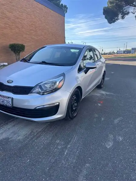 2016 Kia Rio LX AT's photo