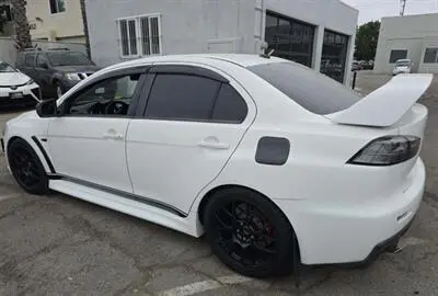2014 Mitsubishi Lancer Evolution MR photo 3