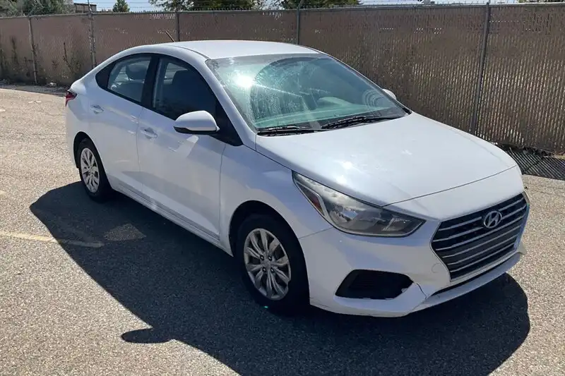 2019 Hyundai Accent SE 6AT 4-Door's photo