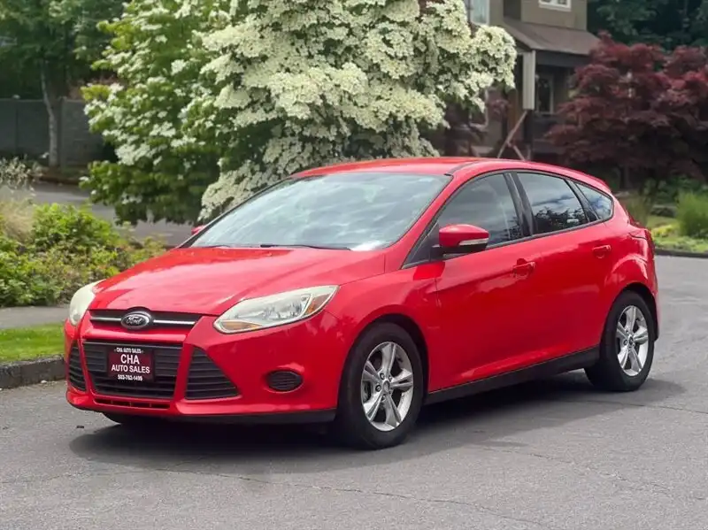 2013 Ford Focus 5 Door Hatch SE's photo