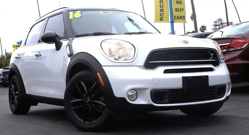 2016 MINI Countryman Countryman S's photo