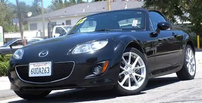 2012 Mazda MX-5 Miata Grand Touring photo 2