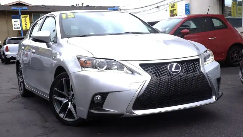 2015 Lexus CT 200h 200h's photo