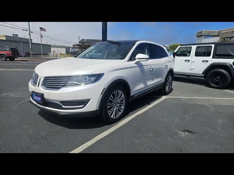2017 Lincoln MKX Reserve FWD's photo