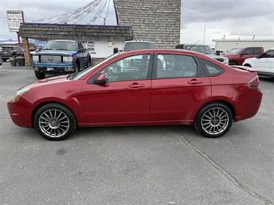 2010 Ford Focus SES photo 4