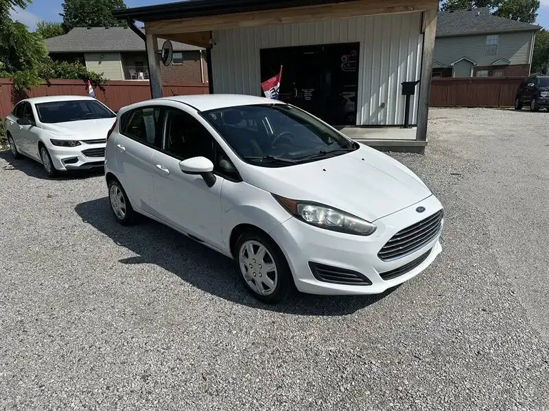 2016 Ford Fiesta S Hatch's photo