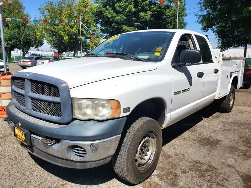 2005 Dodge Ram 2500 ST 4X4 Quad Cab SWB's photo
