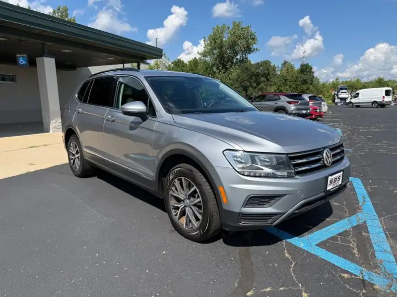 2020 Volkswagen Tiguan 2.0T SEL 4Motion's photo