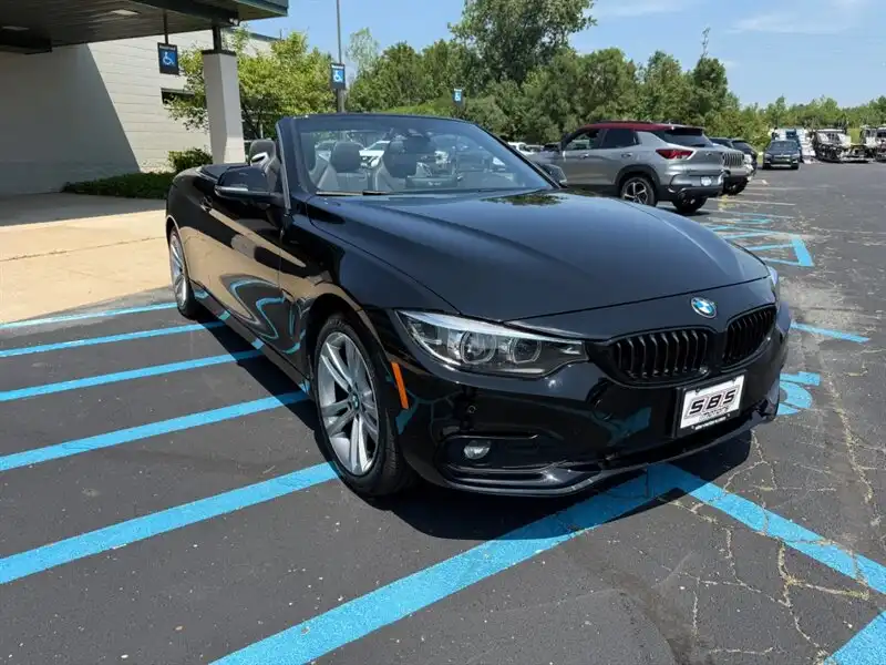 2020 BMW 4 Series 430i xDrive Convertible's photo