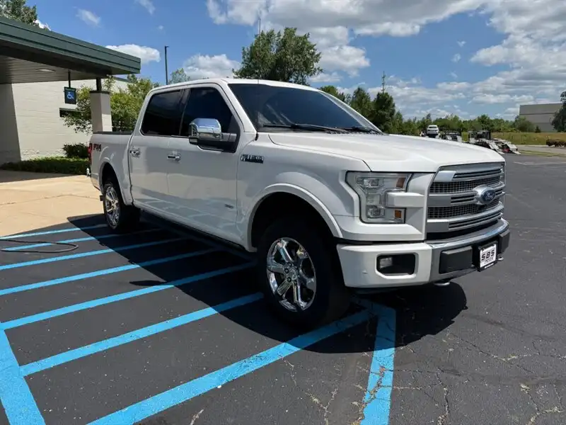2017 Ford F-150 Platinum 4x4 SuperCrew 5-1/2 Box's photo