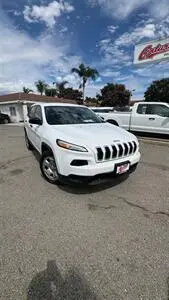 2017 Jeep Cherokee Sport photo 2