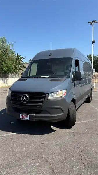 2019 Mercedes-Benz Sprinter 2500 170 WB High Roof's photo