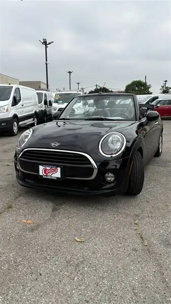 2019 MINI Convertible Cooper Classic's photo