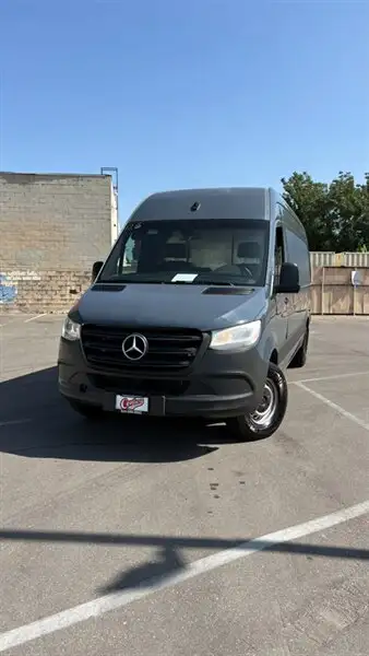 2019 Mercedes-Benz Sprinter 2500 170 WB High Roof's photo
