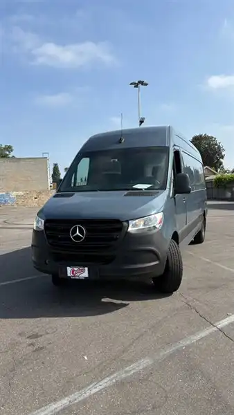 2019 Mercedes-Benz Sprinter 3500 170 WB High Roof's photo