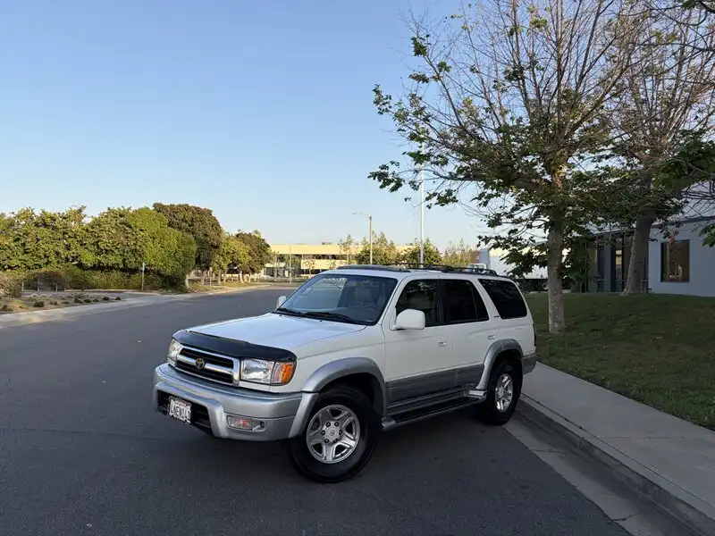 2000 Toyota 4Runner Limited 4AT's photo