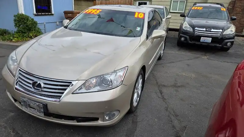 2010 Lexus ES 350 350's photo