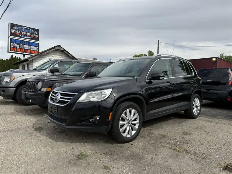 2011 Volkswagen Tiguan SEL 4Motion's photo
