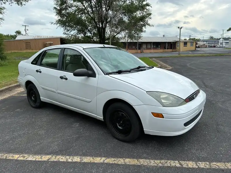 2004 Ford Focus SE's photo