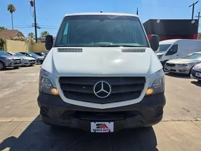 2016 Mercedes-Benz Sprinter WORKER photo 2