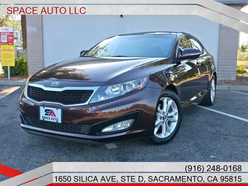 2011 Kia Optima EX AT's photo