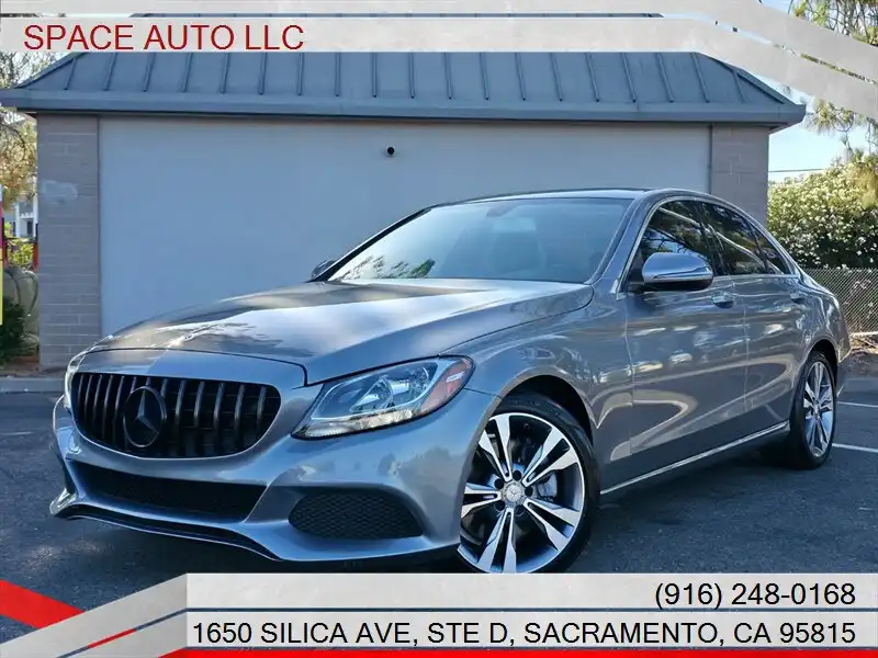 2016 Mercedes-Benz C-Class C300's photo