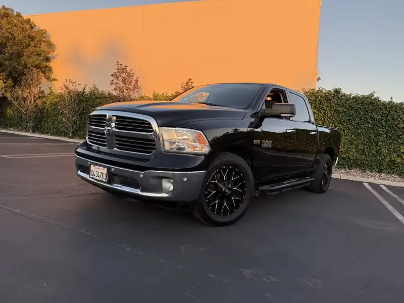 2016 RAM 1500 Big Horn Crew Cab 5'7's photo