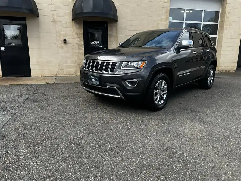 2015 Jeep Grand Cherokee Limited's photo