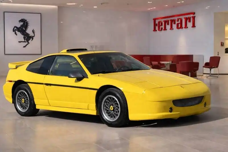 1986 Pontiac Fiero's photo