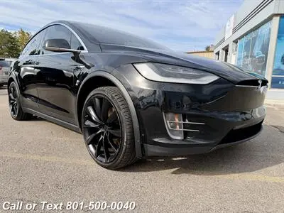 2021 Tesla Model X Long Range Plus photo 3