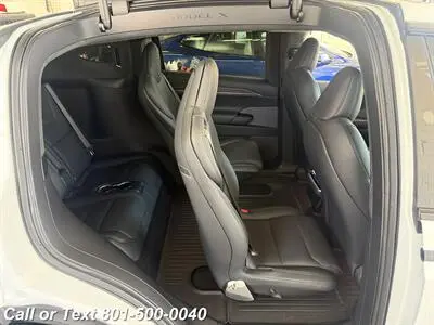 2024 Tesla Model X Long Range photo 5