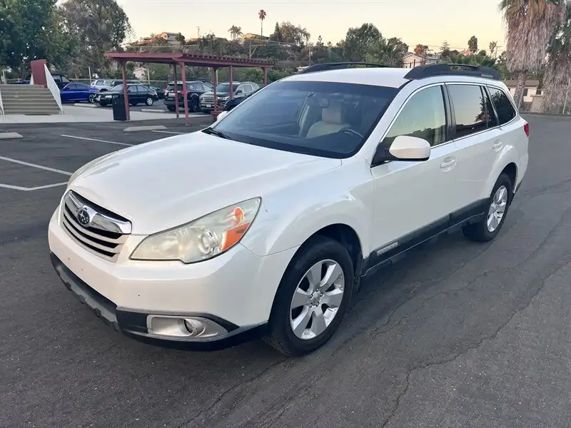2012 Subaru Outback 2.5i Premium CVT's photo